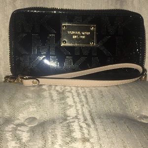 Michael Kors wallet/wristlet